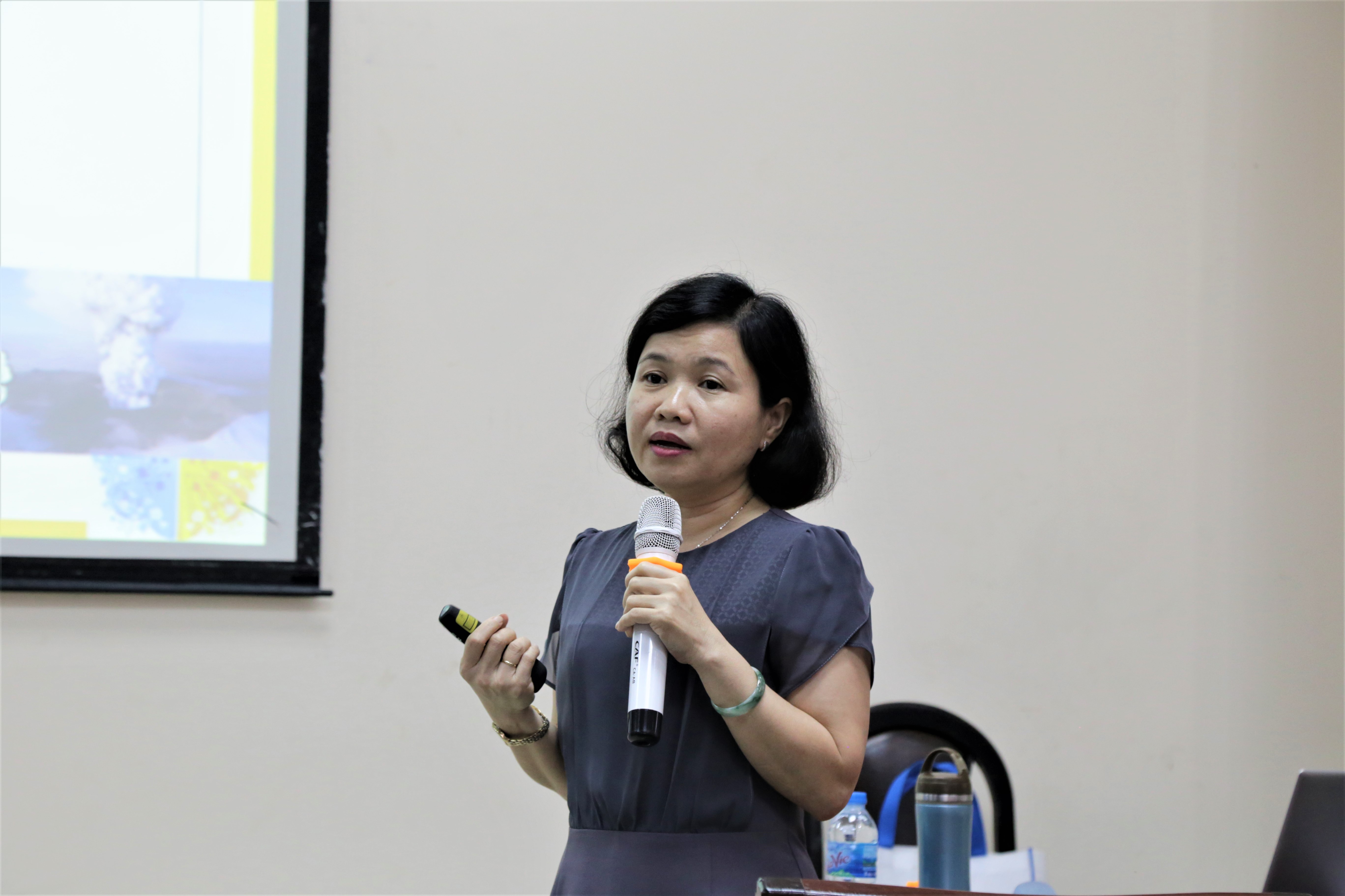 Sinh hoạt CLB Khoa học Tự nhiên lần thứ 14, chủ đề: “Nghiên cứu về ô nhiễm không khí và sức khỏe ở Việt Nam”