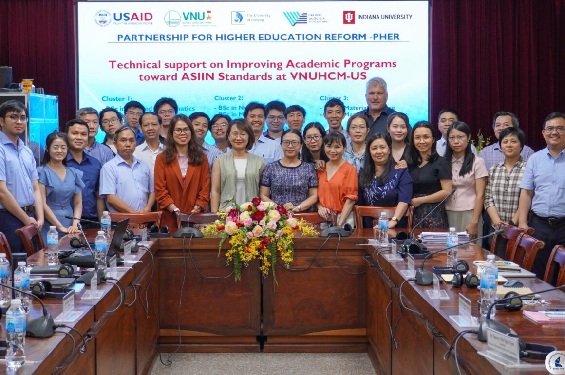 TRƯỜNG ĐẠI HỌC KHOA HỌC TỰ NHIÊN, ĐHQG-HCM ĐÓN TIẾP CHUYÊN GIA USAID PHER ĐẾN TƯ VẤN VỀ CHUẨN KIỂM ĐỊNH ASIIN