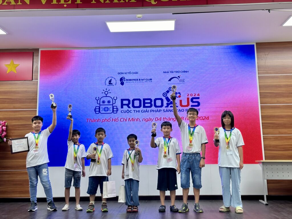 CUỘC THI ROBOCUS 2024: THÀNH CÔNG VÀ ẤN TƯỢNG