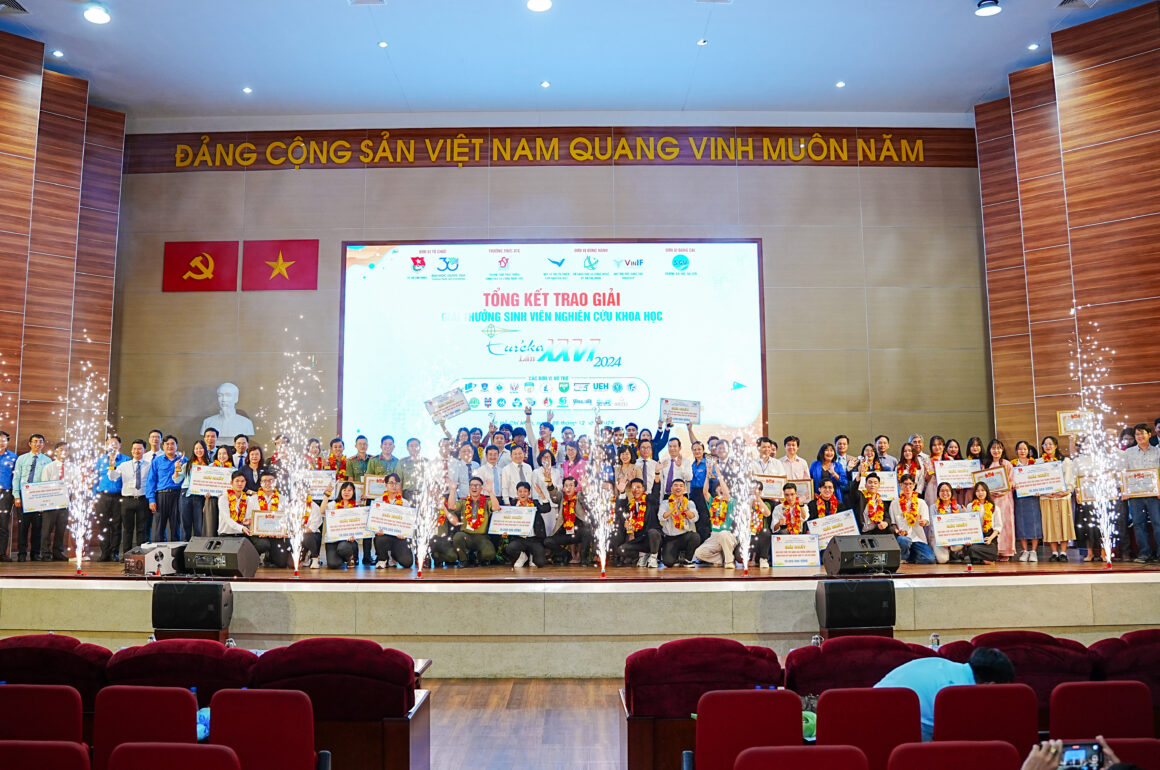 TRƯỜNG ĐẠI HỌC KHOA HỌC TỰ NHIÊN ĐẠT THÀNH TÍCH XUẤT SẮC TẠI GIẢI THƯỞNG SINH VIÊN NGHIÊN CỨU KHOA HỌC – EURÉKA 2024