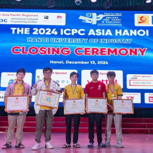 ĐỘI TUYỂN VIỆT NAM XUẤT SẮC NHẤT TẠI ICPC ASIA HANOI 2024