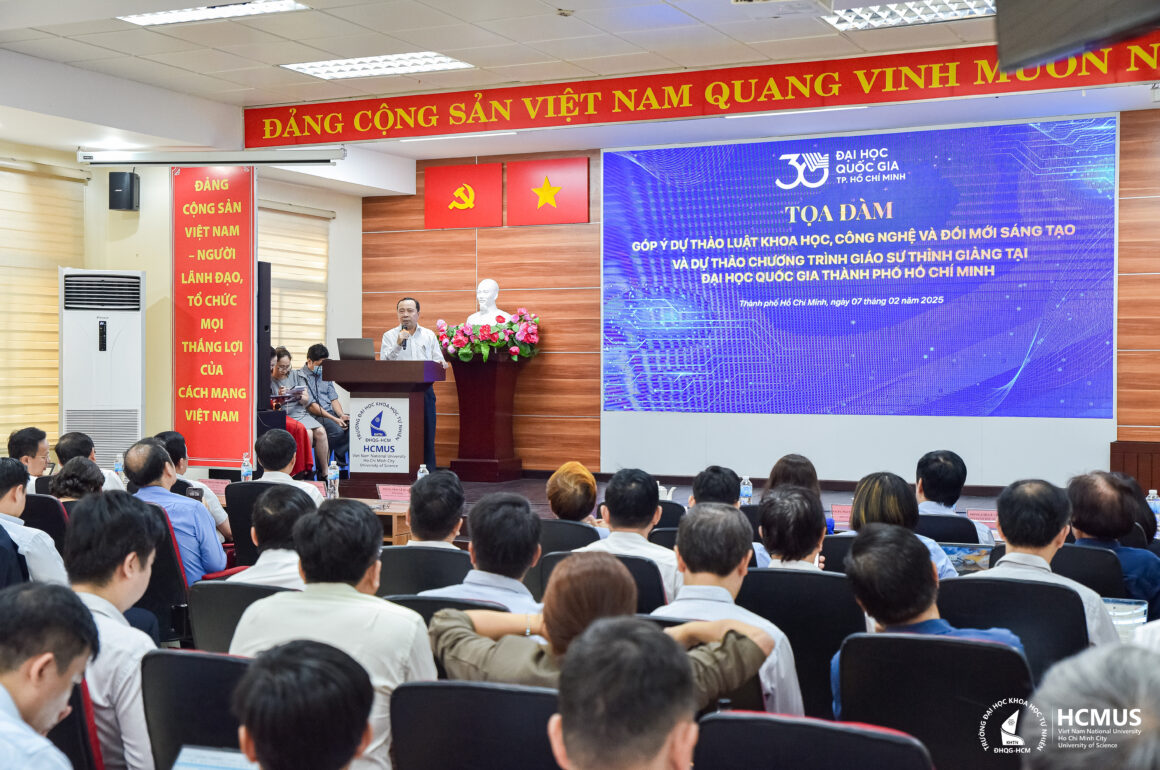 TKT_8248 Tọa đàm góp ý Dự thảo Luật Khoa học, Công nghệ và Đổi mới sáng tạo và Dự thảo Chương trình Giáo sư thỉnh giảng tại ĐHQG-HCM