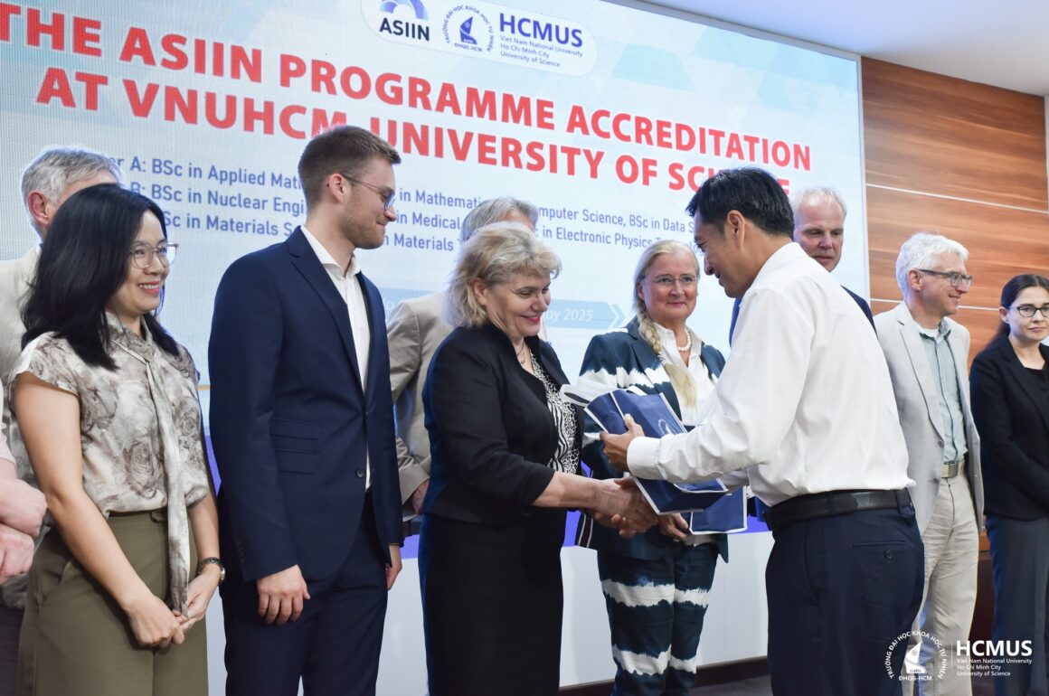 502608591_1103351088492686_1309853083198028203_n Bế mạc đợt đánh giá kiểm định ASIIN cho 8 chương trình đào tạo