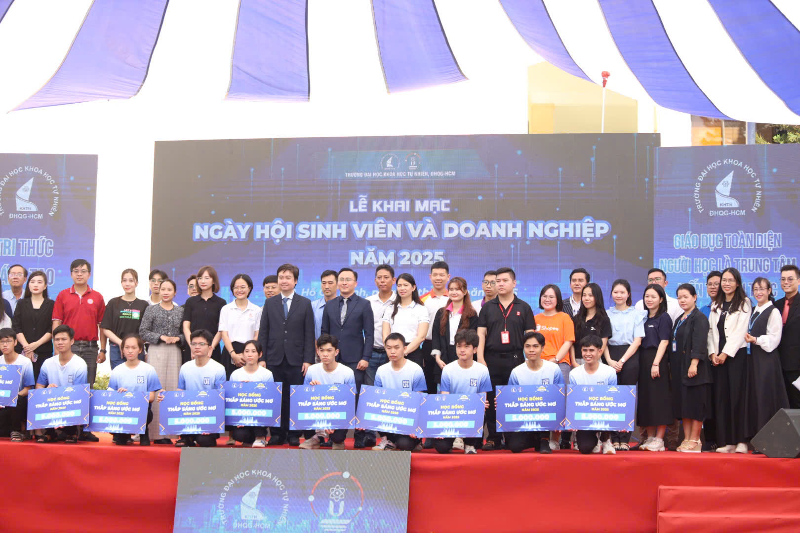 Hơn 2.000 cơ hội việc làm tại Ngày hội Sinh viên & Doanh nghiệp 2025