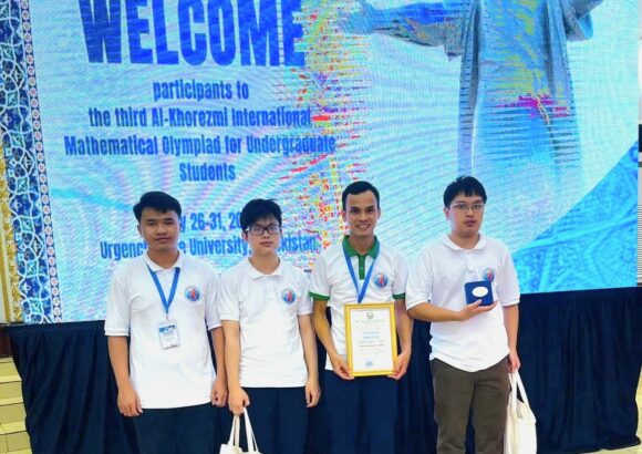 Trường Đại học Khoa học tự nhiên, ĐHQG-HCM ghi dấu tại Olympic Toán quốc tế AKHIMO 2025