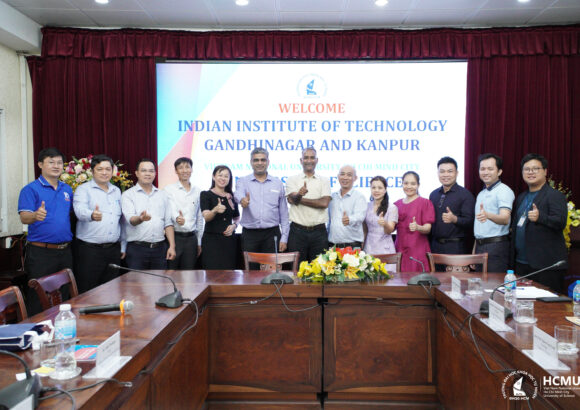 Tiếp đón Đoàn công tác từ Viện Công nghệ Ấn Độ (IIT) – Gandhinagar và Kanpur