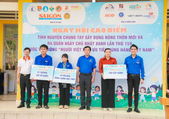 Trường Đại học Khoa học tự nhiên đồng hành cùng tỉnh Vĩnh Long xây dựng nông thôn mới