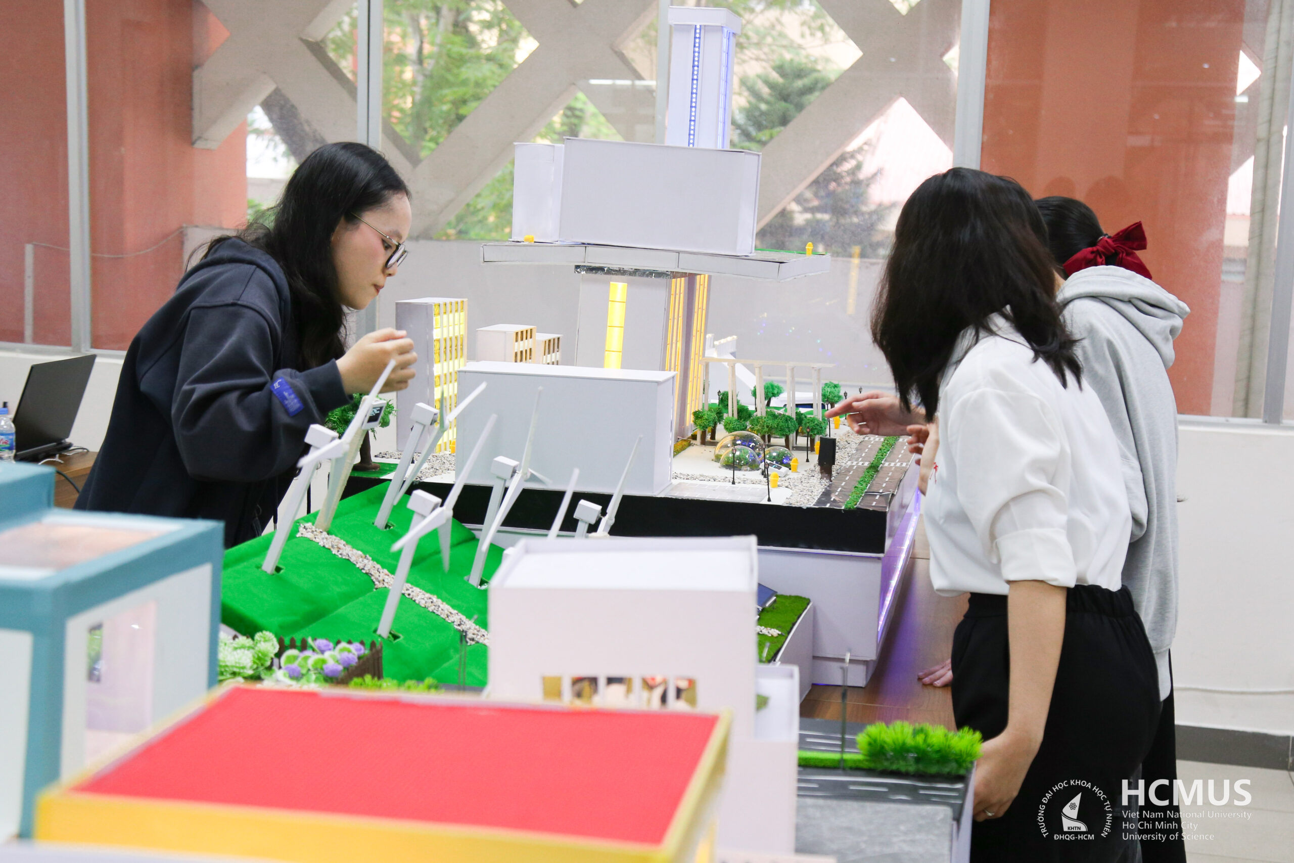 Khoa Vật lý - Vật lý kỹ thuật lần đầu tổ chức Cuộc thi Ý tưởng sáng tạo khởi nghiệp