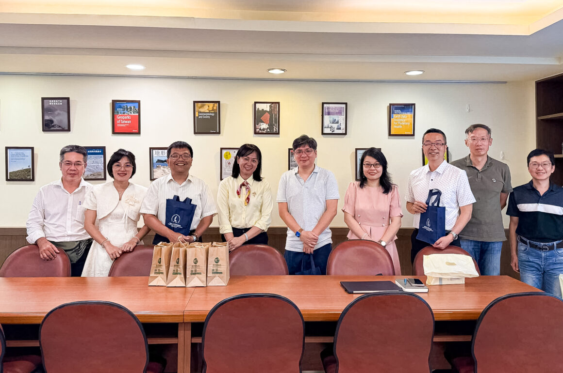 Trường Đại học Khoa học tự nhiên: Tăng cường hợp tác quốc tế về Địa chất và các lĩnh vực liên ngành