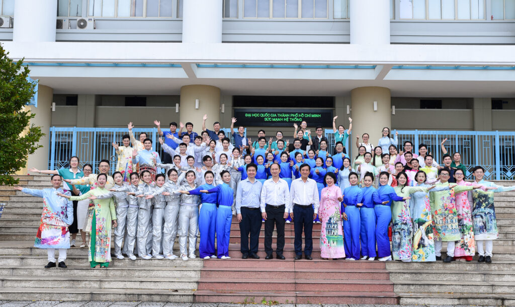 Công đoàn Trường Đại học Khoa học tự nhiên xuất sắc giành giải Nhất Hội thi văn nghệ ĐHQG-HCM