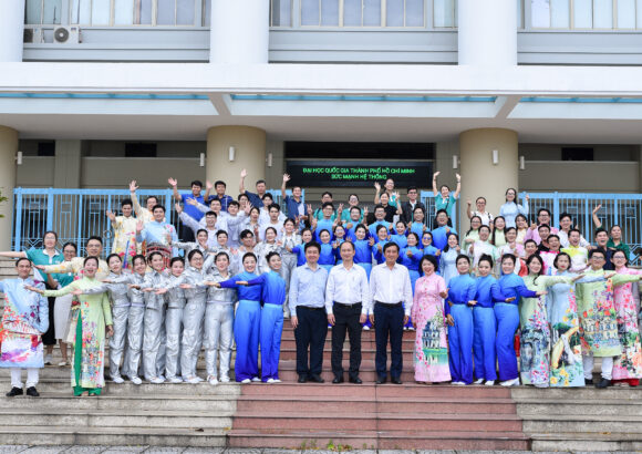 Công đoàn Trường Đại học Khoa học tự nhiên xuất sắc giành giải Nhất Hội thi văn nghệ ĐHQG-HCM