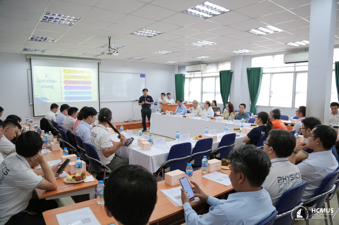 IMG_0160 Hội Thảo Doanh Nghiệp Khoa Vật Lý – Vật Lý Kỹ Thuật 2025