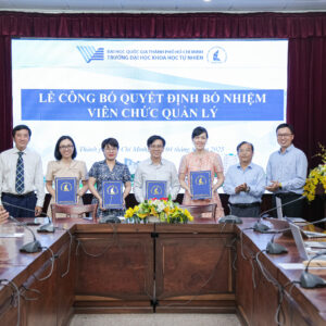 Trường Đại học Khoa học tự nhiên trao quyết định bổ nhiệm viên chức quản lý