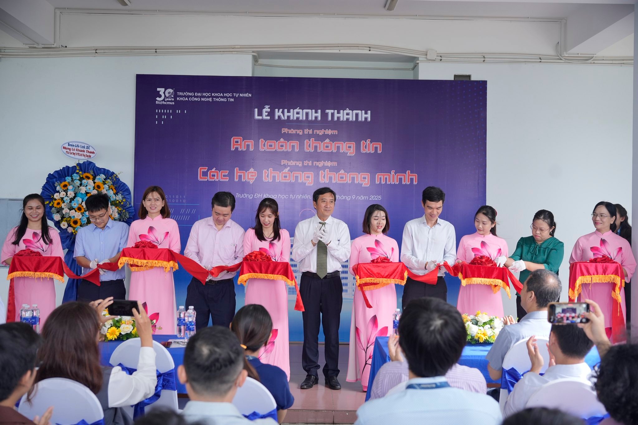 Khánh thành Phòng thí nghiệm An toàn thông tin và Các hệ thống thông minh
