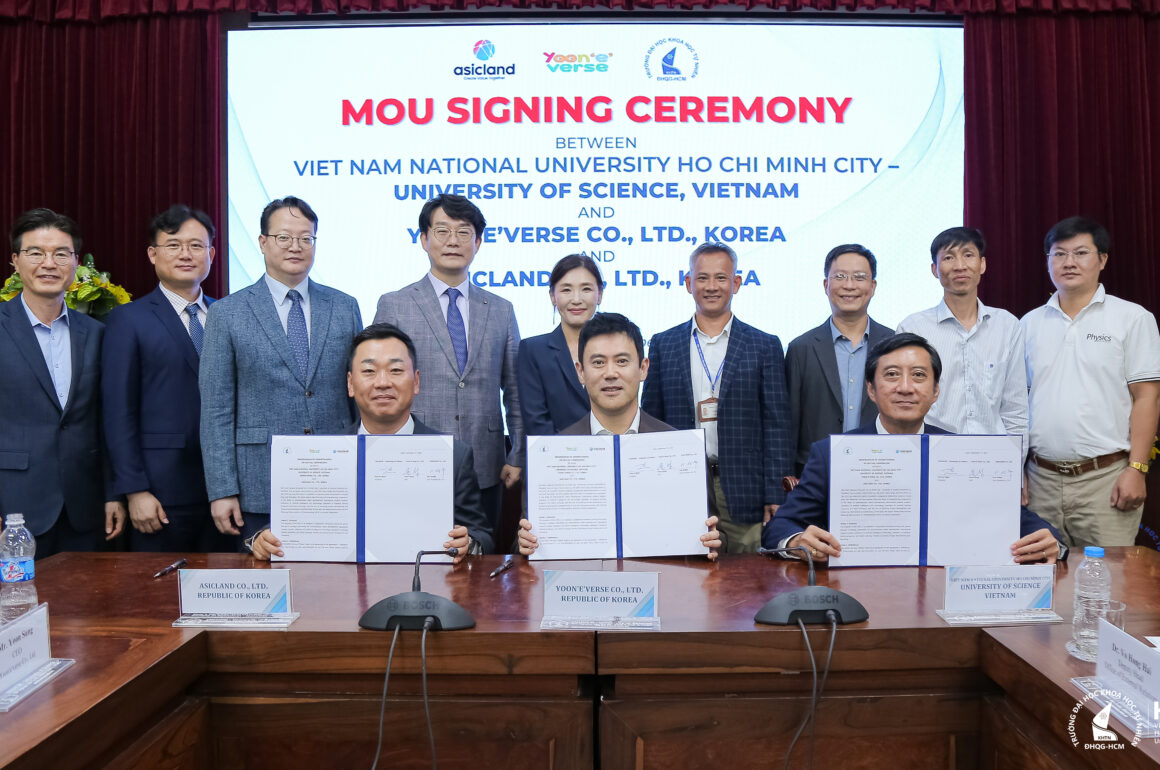 Trường ĐH Khoa học tự nhiên ký kết hợp tác với doanh nghiệp Hàn Quốc trong lĩnh vực bán dẫn và AI