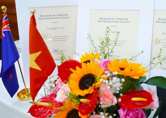 Lễ tốt nghiệp cử nhân chương trình liên kết quốc tế năm 2025