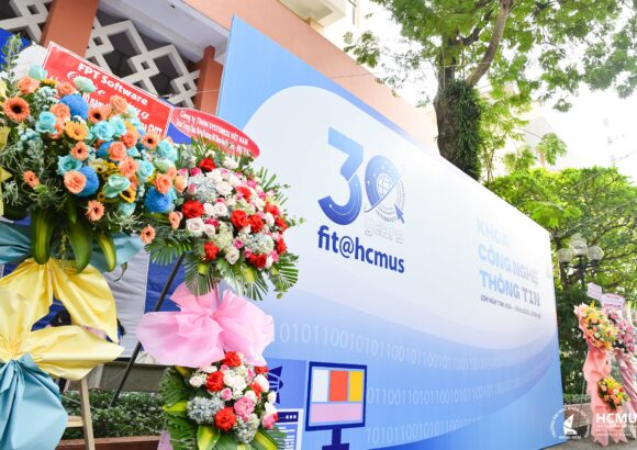 Hành trình 30 năm Khoa Công nghệ Thông tin: Ươm mầm tinh hoa – Vững bước vươn xa