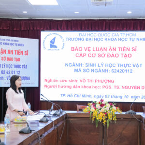 Buổi bảo vệ luận án tiến sĩ của NCS. Võ Thị Phượng về Nghiên cứu sự tạo và tăng trưởng củ cỏ Năng kim