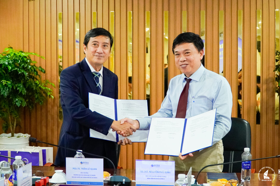 _P4T8755 Trường ĐH Khoa học tự nhiên và Bệnh viện Xuyên Á ký kết hợp tác đào tạo và nghiên cứu Vật lý Y khoa