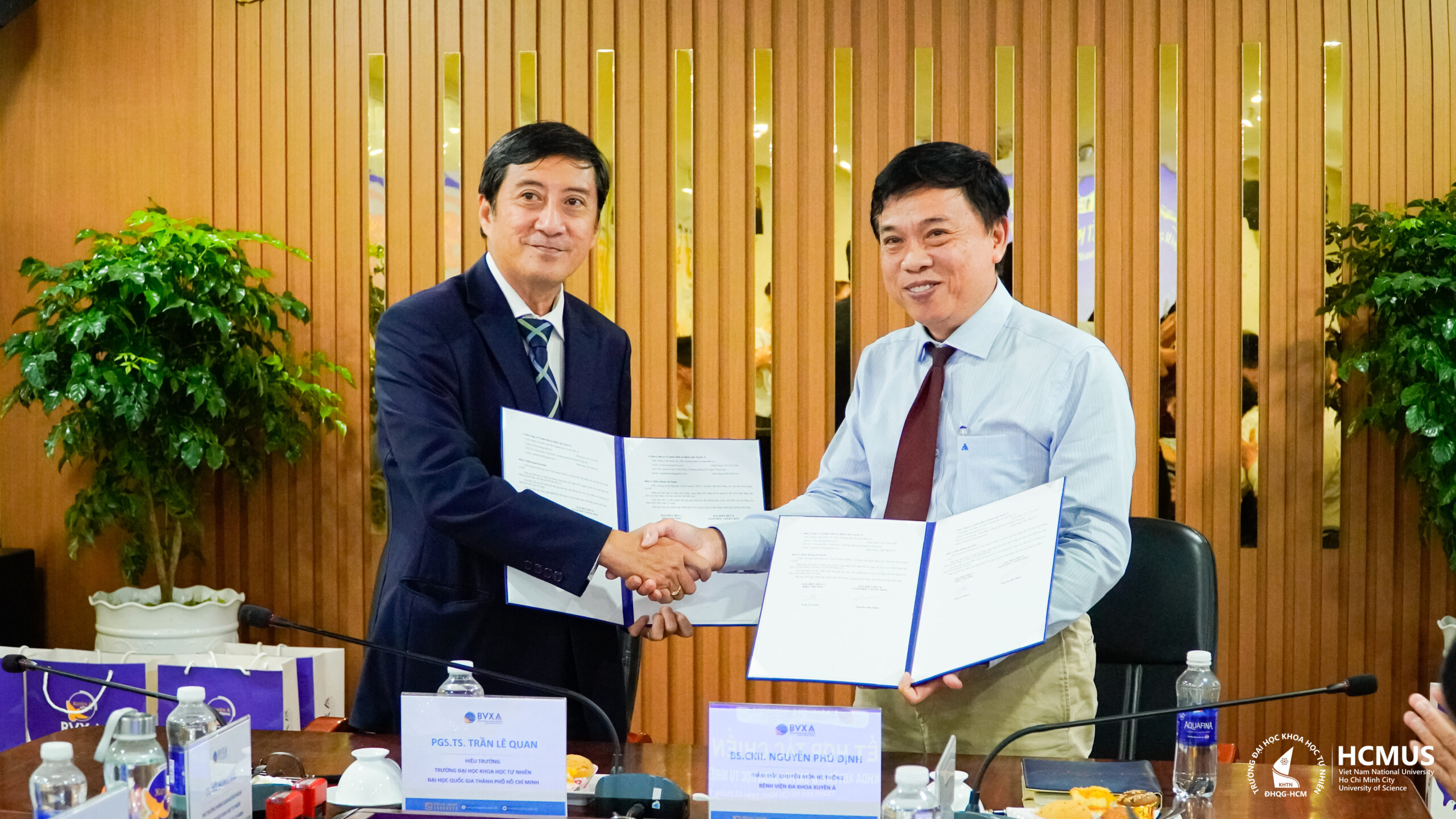 Trường ĐH Khoa học tự nhiên và Bệnh viện Xuyên Á ký kết hợp tác đào tạo và nghiên cứu Vật lý Y khoa