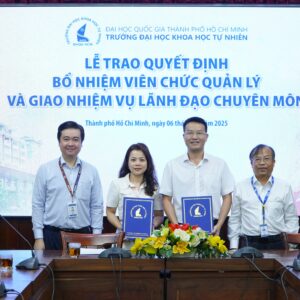 Lễ trao quyết định bổ nhiệm viên chức quản lý và giao nhiệm vụ lãnh đạo chuyên môn