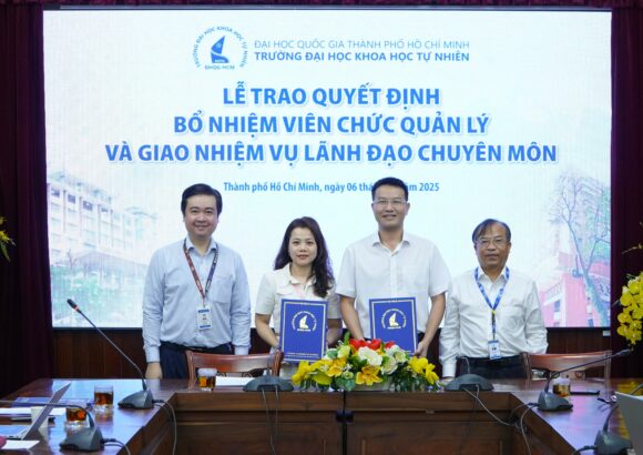 Lễ trao quyết định bổ nhiệm viên chức quản lý và giao nhiệm vụ lãnh đạo chuyên môn