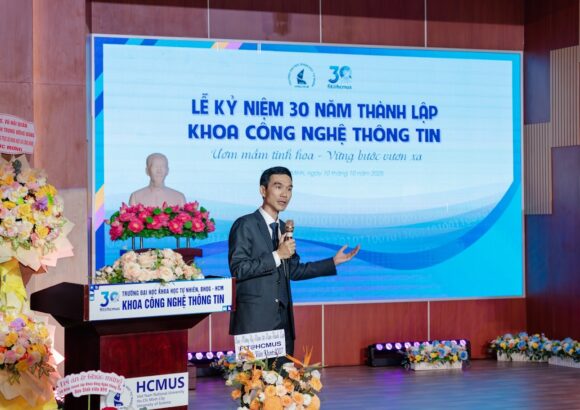 Hành trình 30 năm Khoa Công nghệ Thông tin: Ươm mầm tinh hoa – Vững bước vươn xa