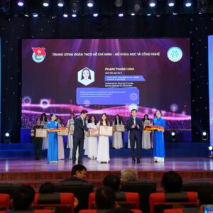 571389549_1230779839077332_4214072982129347446_n Nữ sinh Khoa học Công nghệ Việt Nam – Phạm Thanh Hoa: Chinh phục khoa học vật liệu xanh