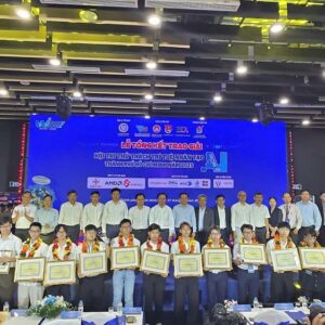 590397087_1168661812114944_5991018917133318739_n Sinh viên Trường ĐH Khoa học tự nhiên, ĐHQG-HCM ghi dấu ấn tại Hội thi Thử thách Trí tuệ nhân tạo TPHCM 2025