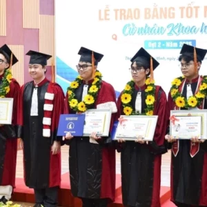 Những sinh viên đầu tiên tốt nghiệp ngành Trí tuệ nhân tạo