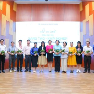 596345470_1263828985778228_7468884229481052821_n Chính thức ra mắt Câu lạc bộ Sáng tạo – Khởi nghiệp: Không gian mới cho ý tưởng trẻ cất cánh