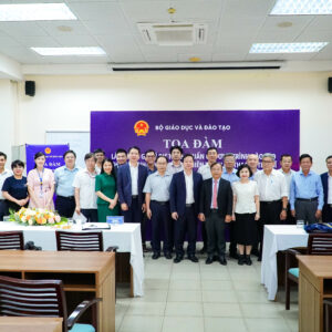 P4T09131 TOẠ ĐÀM LẤY Ý KIẾN VÀ THẨM ĐỊNH DỰ THẢO CHUẨN CHƯƠNG TRÌNH ĐÀO TẠO TRÌNH ĐỘ THẠC SĨ, TIẾN SĨ KHỐI NGÀNH KHOA HỌC TỰ NHIÊN