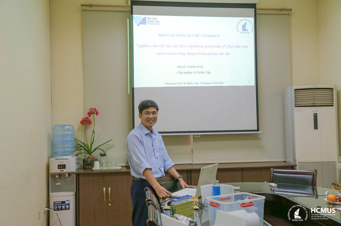 Nghiệm thu đề tài KH&CN cấp ĐHQG-HCM về Vật liệu Quang xúc tác V₂O₅ cấu trúc micro-nano