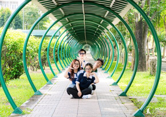 Sổ tay hướng dẫn một số kỹ năng tự chăm sóc sức khỏe tinh thần – Dành cho sinh viên, học sinh