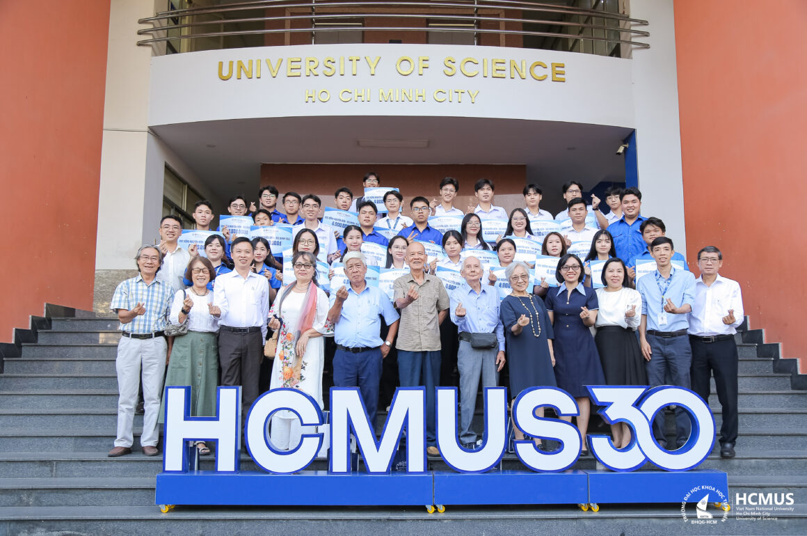 IMG_3582 Lễ trao học bổng Nguyễn Điền – Bùi Minh Trực năm 2026: Lan tỏa truyền thống hiếu học và tinh thần cống hiến