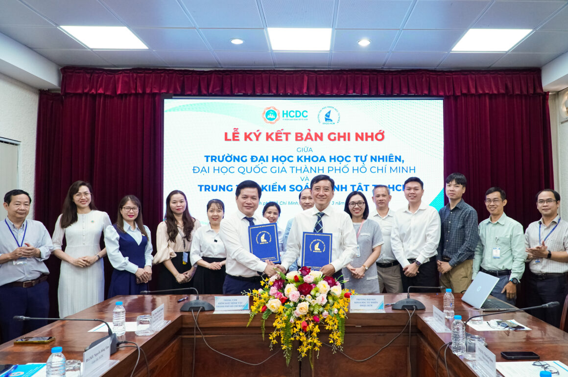 Ký kết MoU giữa Trường Đại học Khoa học tự nhiên và Trung tâm Kiểm soát bệnh tật TP.HCM