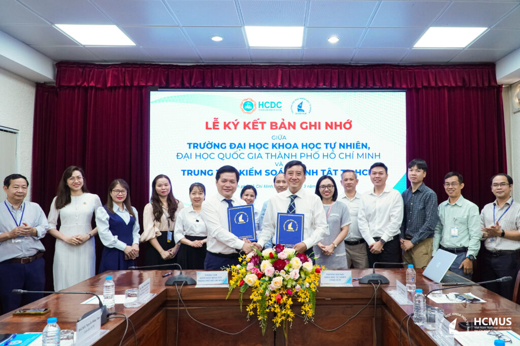 Lễ ký kết Biên bản ghi nhớ hợp tác giữa Trường Đại học Khoa học tự nhiên, ĐHQG-HCM và Trung tâm Kiểm soát bệnh tật TP.HCM (HCDC)