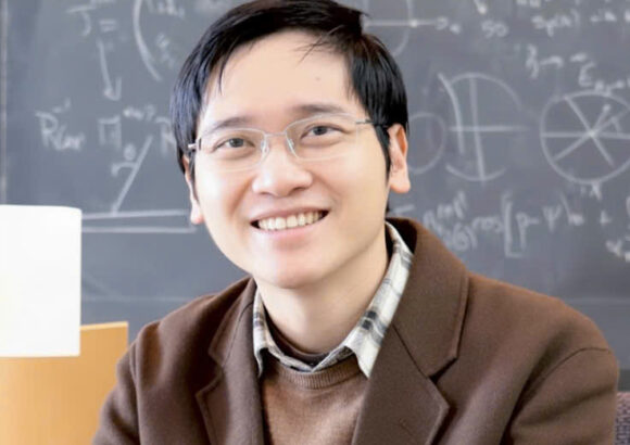 Nhà khoa học Việt chinh phục bầu trời