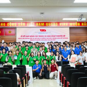 Lễ kết nạp Đảng tập trung và Sinh hoạt chuyên đề “Đảng viên trẻ học tập và làm theo tư tưởng, đạo đức, phong cách Hồ Chí Minh trong kỷ nguyên vươn mình của dân tộc”