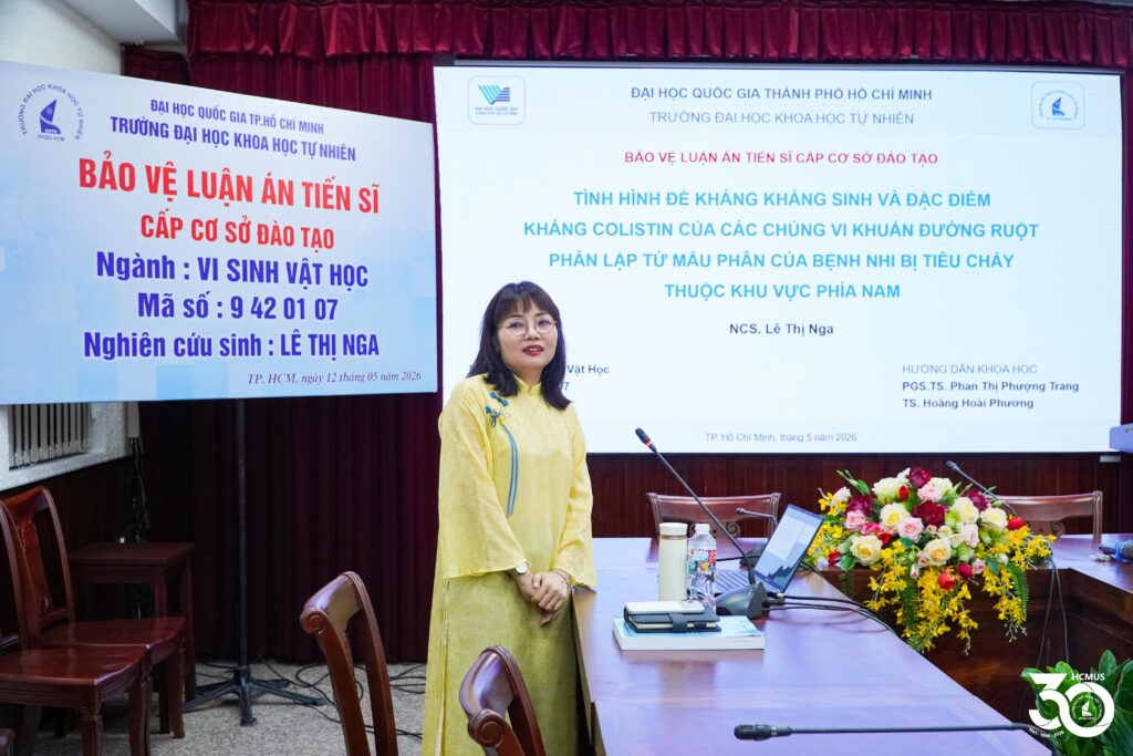 NCS Lê Thị Nga bảo vệ thành công luận án tiến sĩ về đề kháng kháng sinh ở vi khuẩn đường ruột trên trẻ em