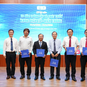 7 Khoa Điện tử – Viễn thông kỷ niệm 20 năm thành lập, hướng đến những lĩnh vực công nghệ chiến lược