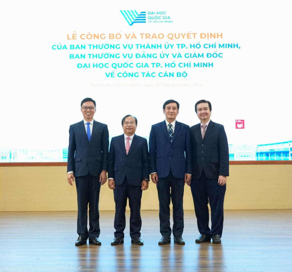 Công bố và trao Quyết định Ban giám hiệu Trường Đại học Khoa học tự nhiên, ĐHQG-HCM