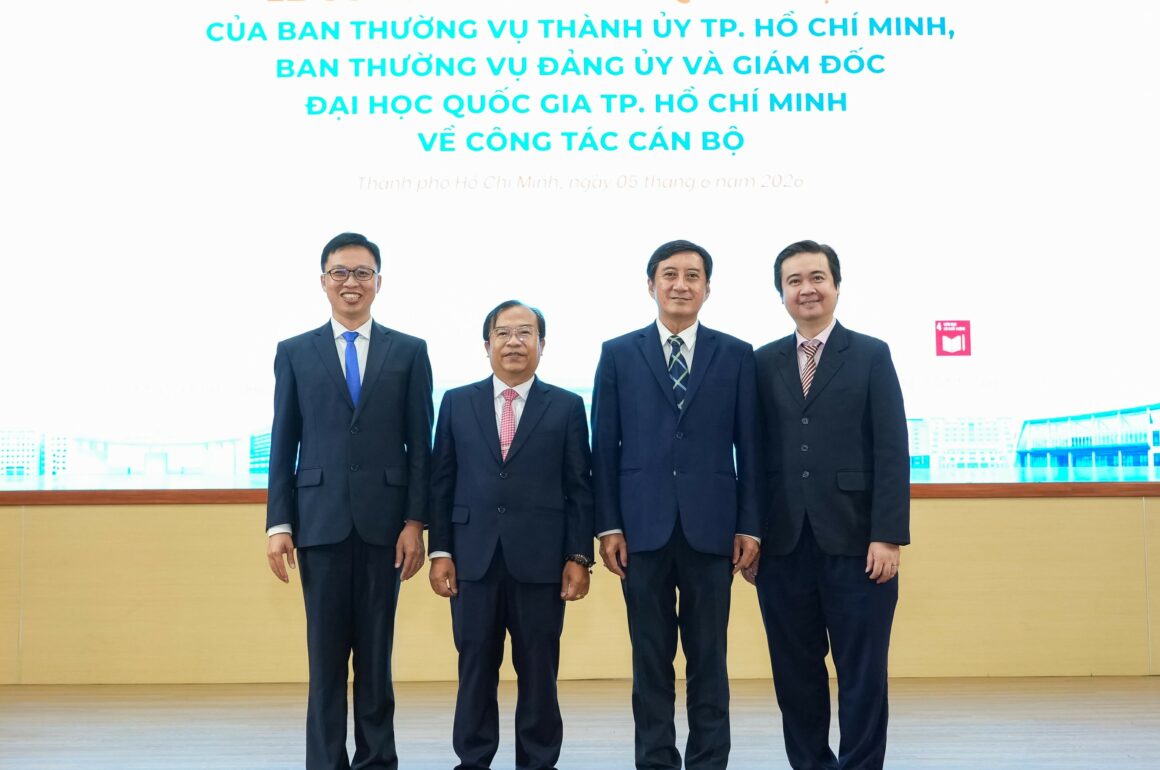 Công bố và trao Quyết định Ban giám hiệu Trường Đại học Khoa học tự nhiên, ĐHQG-HCM