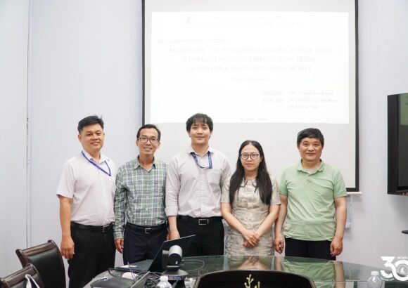 Nghiệm thu đề tài cấp ĐHQG-HCM về chế tạo đế plasmonic nano vàng ứng dụng trong quang phổ Raman tăng cường bề mặt