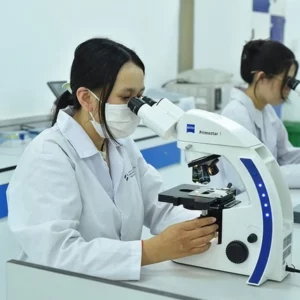 sinh-vien-1780822095546583890955 VN bứt phá bằng KH-CN: Chiến lược xây dựng nguồn nhân lực STEM