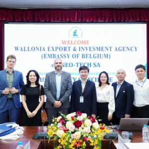 WALLONIA EXPORT & INVESMENT AGENCY (EMBASSY OF BELGIUM) - 1 Trường Đại học Khoa học tự nhiên, ĐHQG-HCM làm việc với Wallonia Export & Investment Agency (Embassy of Belgium) và Neo-Tech SA (Bỉ)