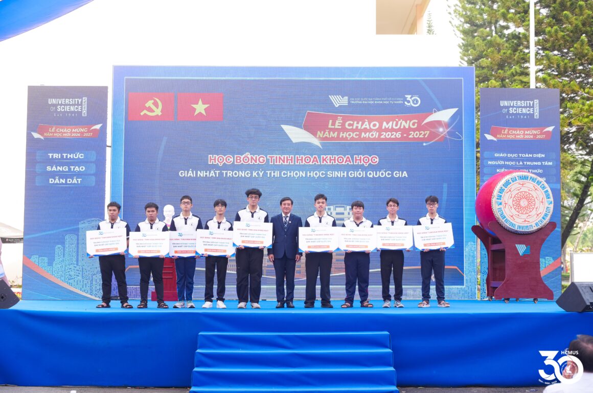 222 giải học sinh giỏi, khoa học kỹ thuật quốc gia hội tụ tại khóa tân sinh viên Trường ĐH Khoa học tự nhiên