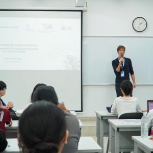 P4T06739 Seminar về động lực hệ sinh thái – xã hội trong nghiên cứu bảo tồn