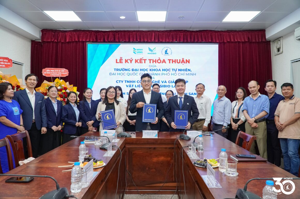 Ký kết Thỏa thuận hợp tác với MasiBio Lab và Công ty TNHH Sản xuất Thương mại Minh Sang về khoa học vật liệu và công nghệ nhựa