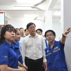 Sinh viên dùng năng lực công nghệ giải quyết những vấn đề của xã hội